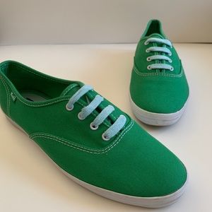 Keds Sz. 8 Kelly Green Casual Canvas Sneaker